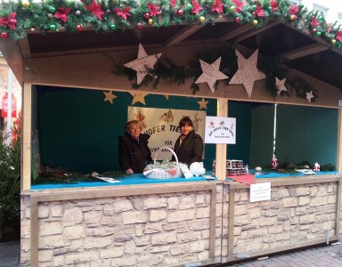 Die Tiertafel am Hofer Weihnachtsmarkt